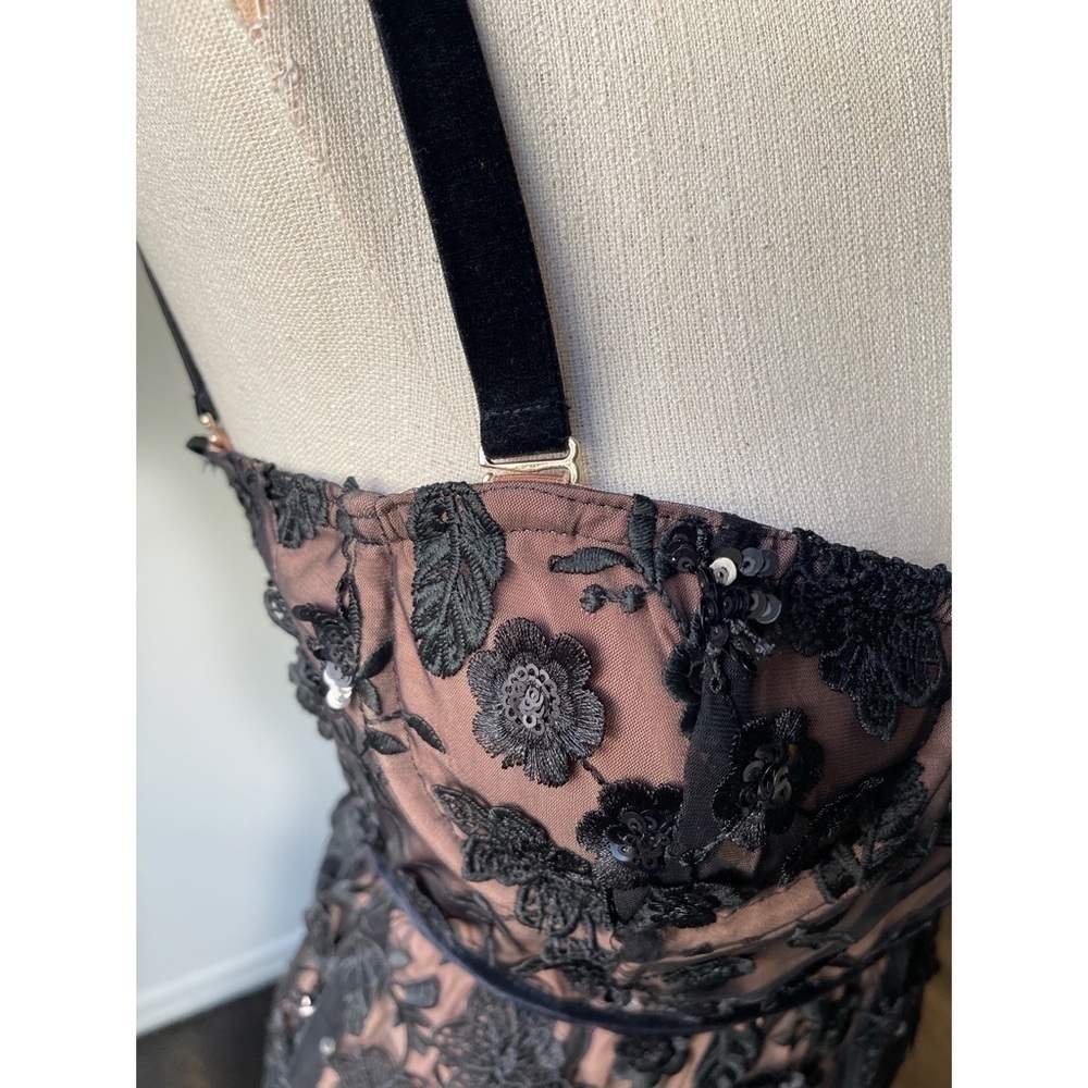 NWT For Love & Lemons Beatrice Strappy Lace 3-D Embroidered Floral Mini Dress XS - Picture 10 of 15